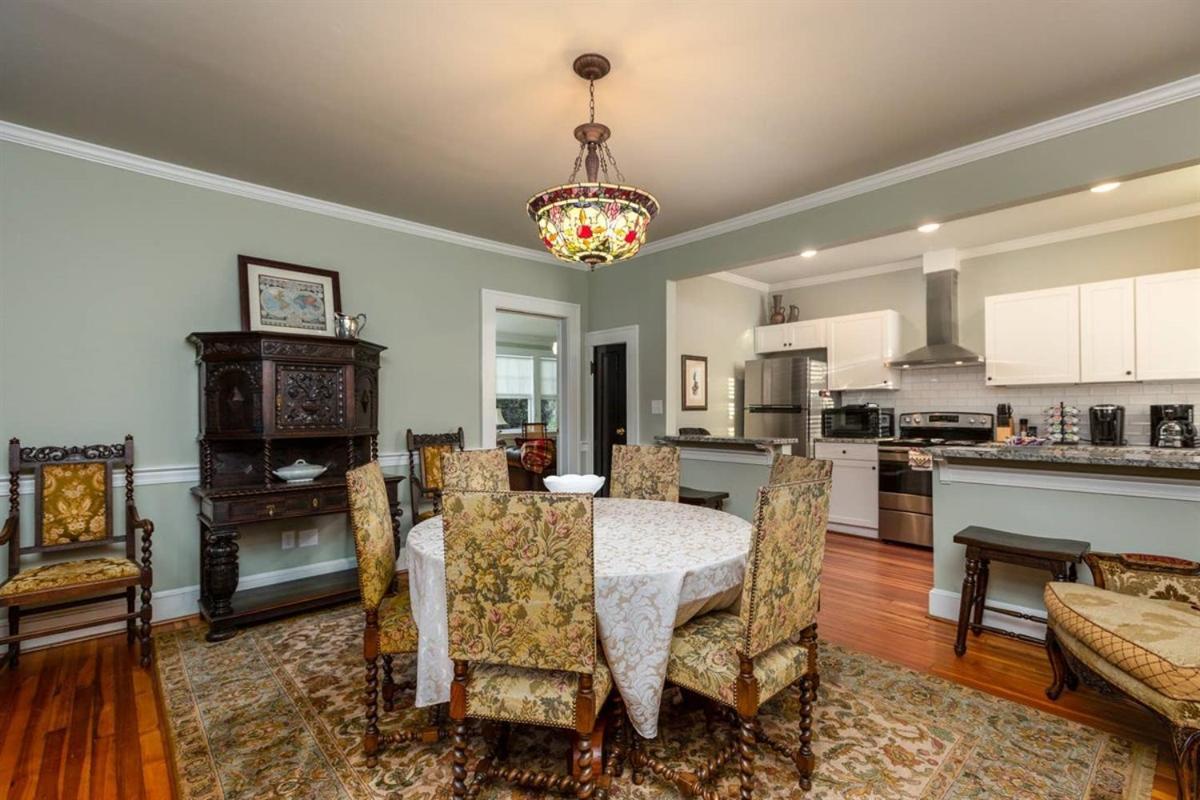 Renowned Historic Home Downtownacross From Park Winston-Salem Exterior foto